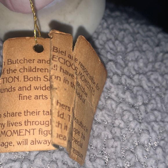 -1967 Precious Moments Fine Porcelain JESUS IS THE LIGHT Pink & Cream Figurine - Picture 8 of 10